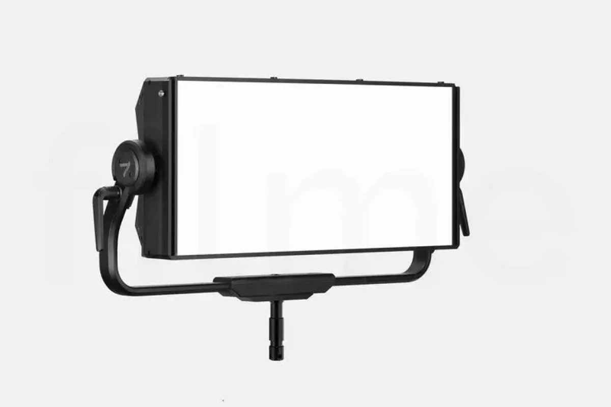 Location Aputure Nova P600c - Lightyshare