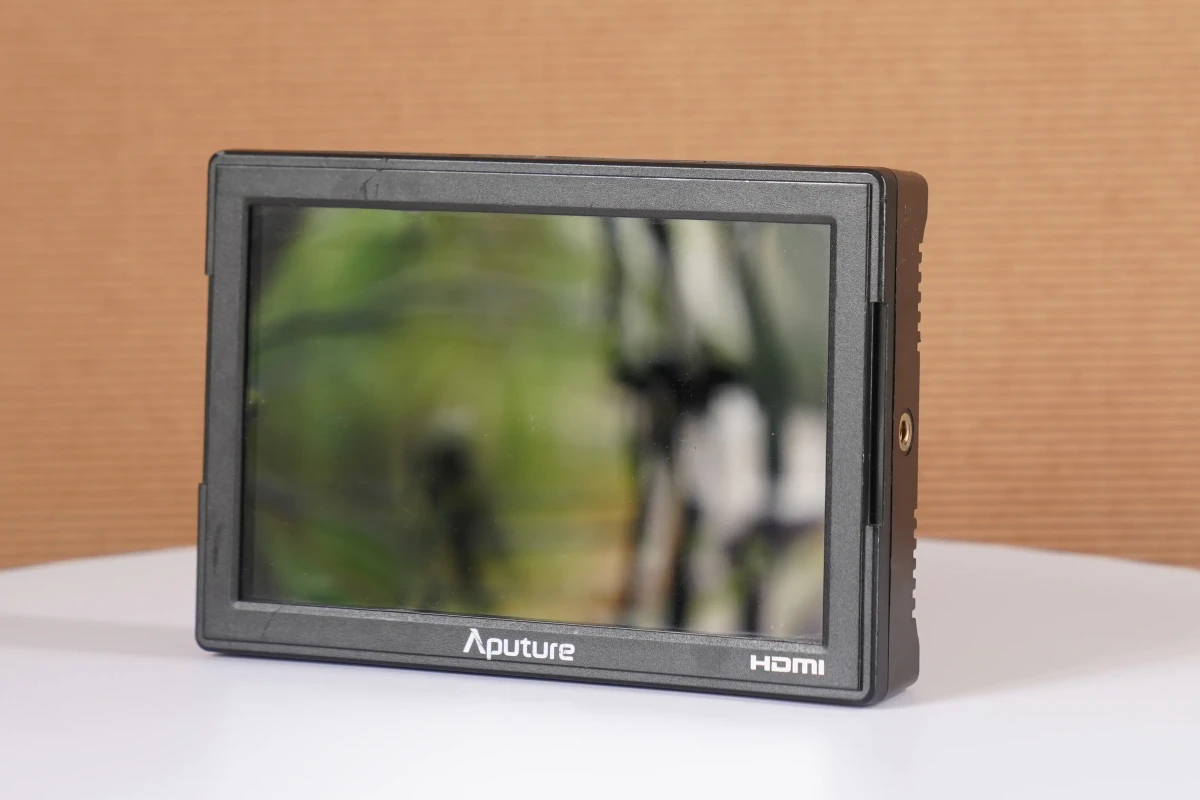 Location Aputure VS-5 - Lightyshare