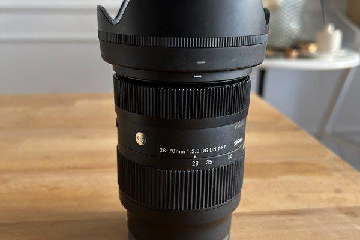 Location Sigma 28-70mm F2.8 DG DN - Lightyshare