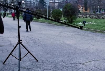 Location Grue cinéma de 3m70 + trépied + Ecran