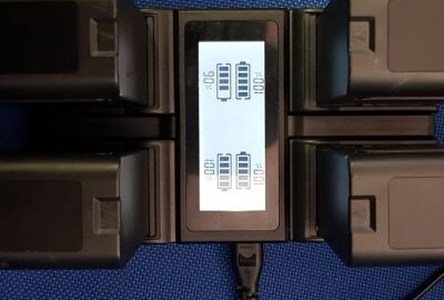 Location Kit de 4  Panneaux de 660 Leds + 8 Batteries + 4 Trépieds + Gélatines de couleurs