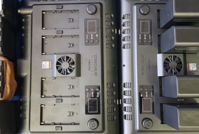 Location Kit de 2 Panneaux de 1200 Leds + 8 Batteries + 2 Trépieds + Gélatines de couleurs