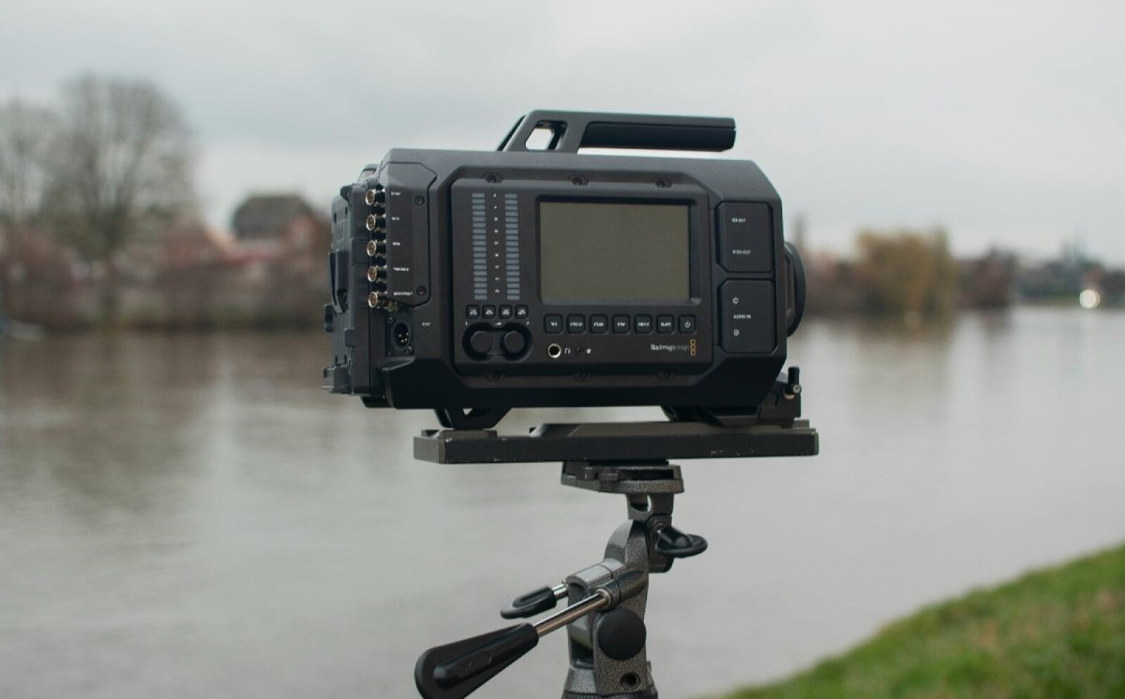 Blackmagic Design URSA 4K - Photo 1 sur 3
