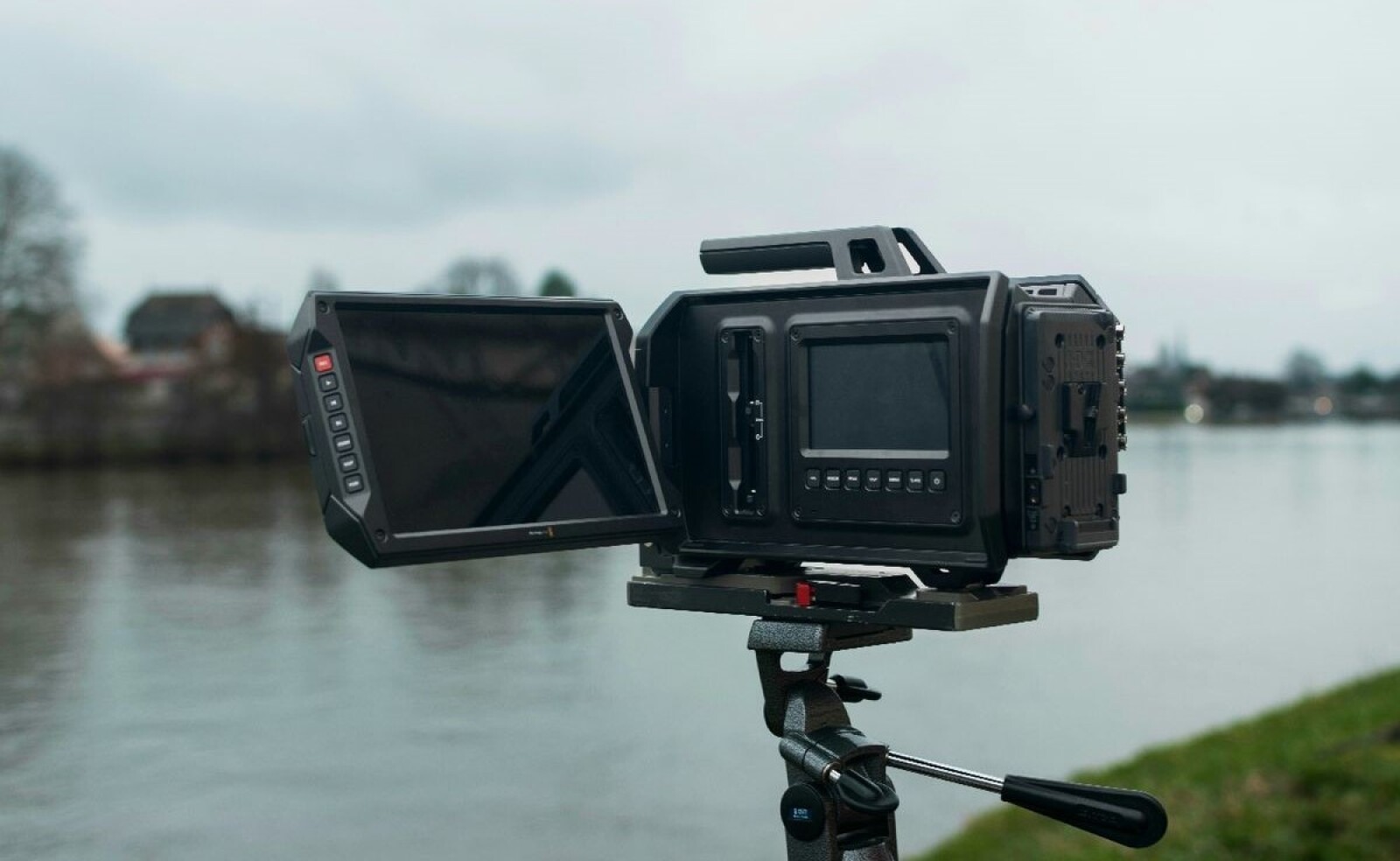 Blackmagic Design URSA 4K - Photo 3 sur 3