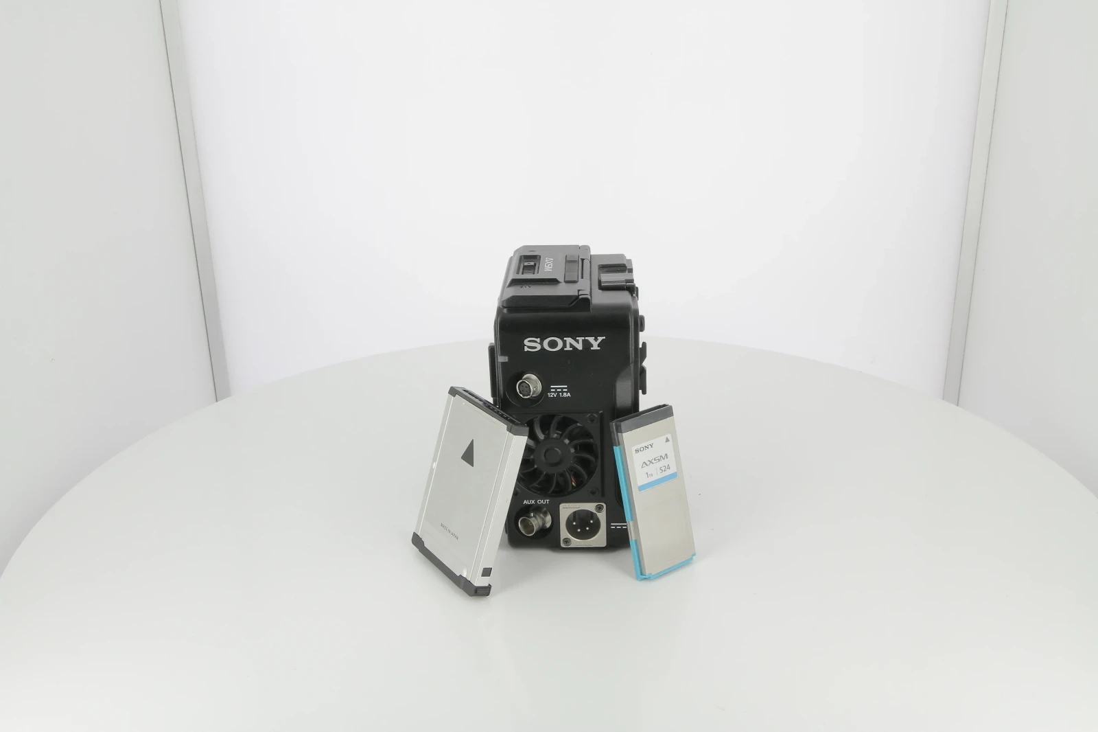 Sony PMW-F55 - Photo 3 sur 5