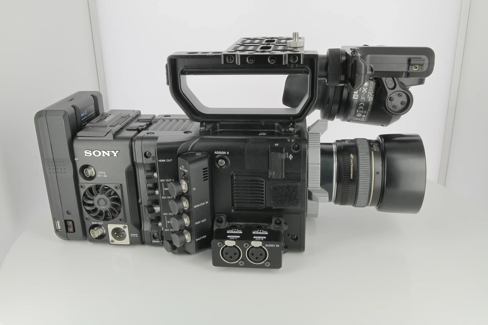 Sony PMW-F55 - Photo 4 sur 5