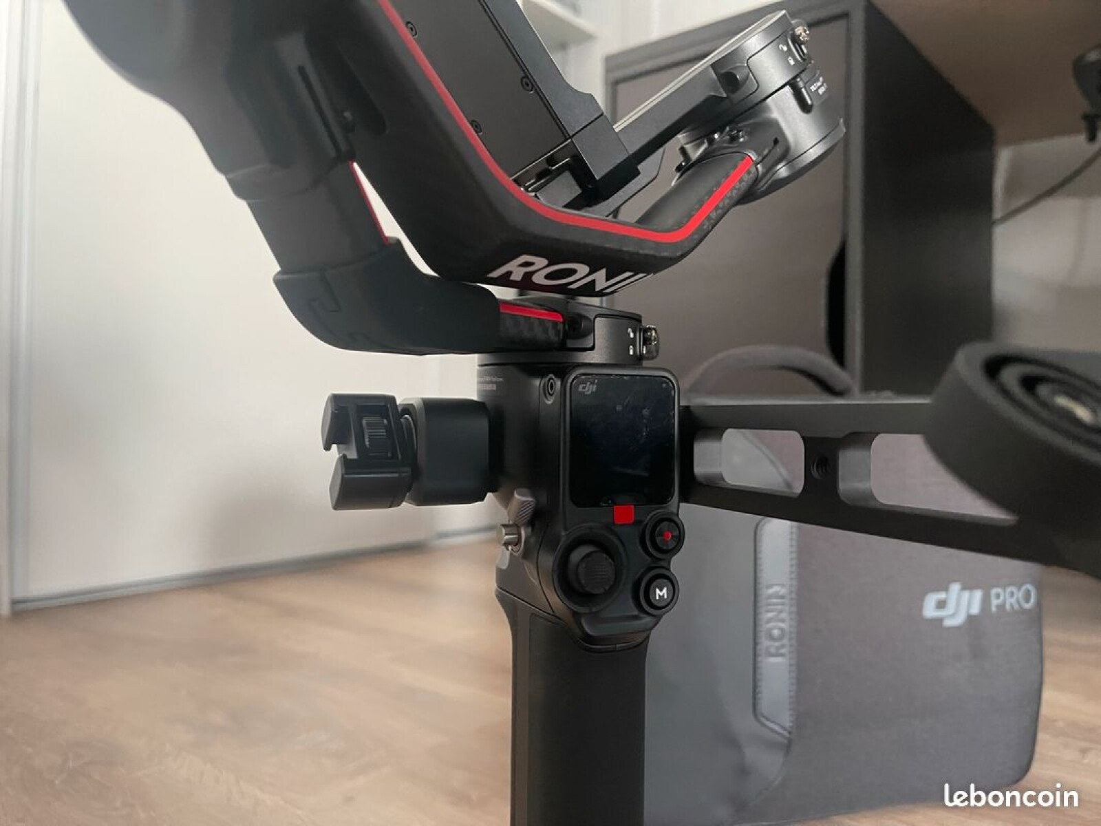 DJI RS2 Pro Combo - Photo 1 sur 3