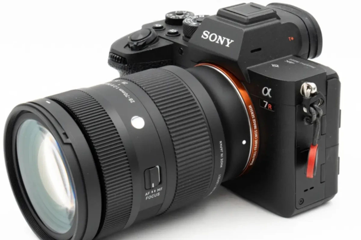 Location Sigma 28-70mm F2.8 DG DN - Lightyshare
