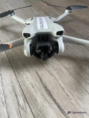 Location DJI RS3 mini