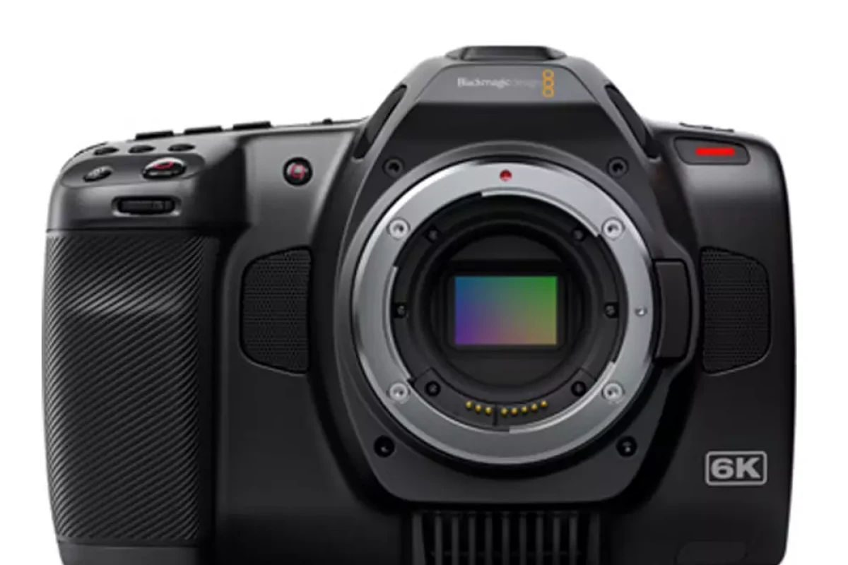 Location Blackmagic Design Pocket Cinema Camera 6K Pro - Lightyshare