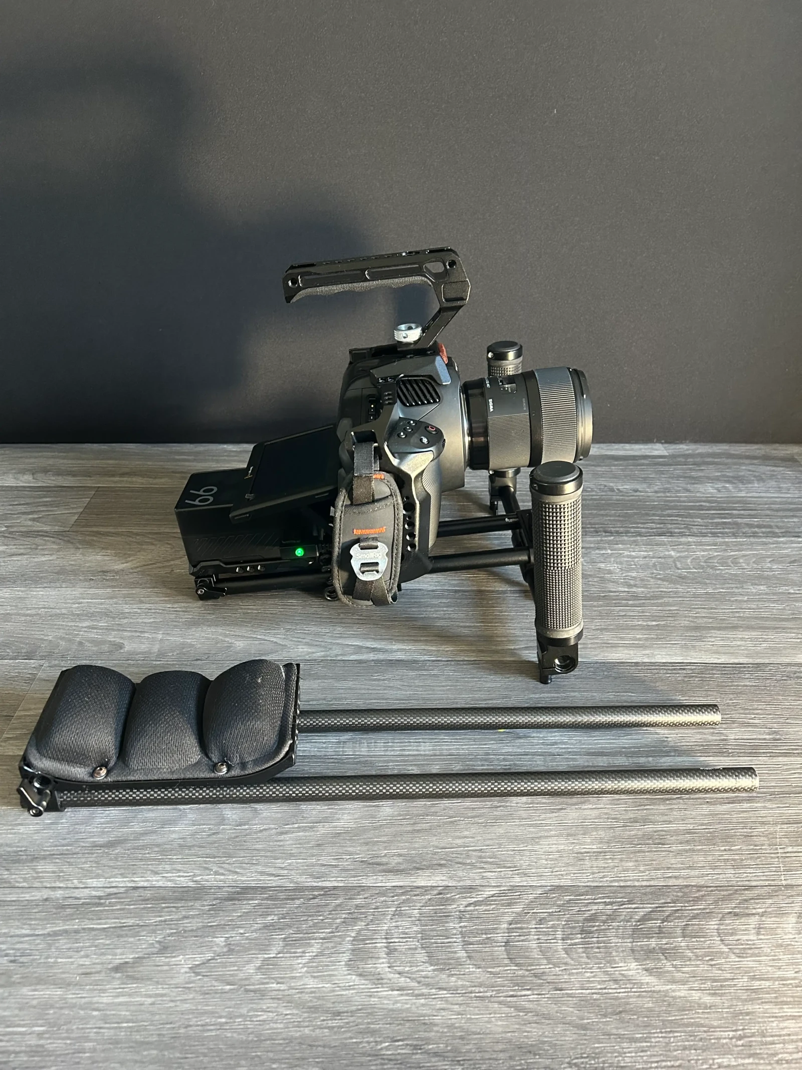 (PACK) BMPCC 6K - Prêt à tourner - Photo 4 sur 6