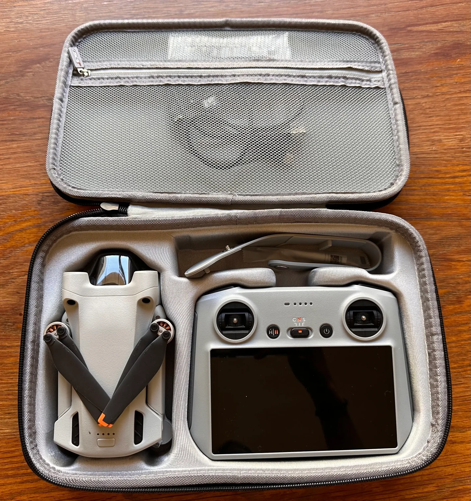 DJI Mini 3 Pro - Photo 2 sur 3