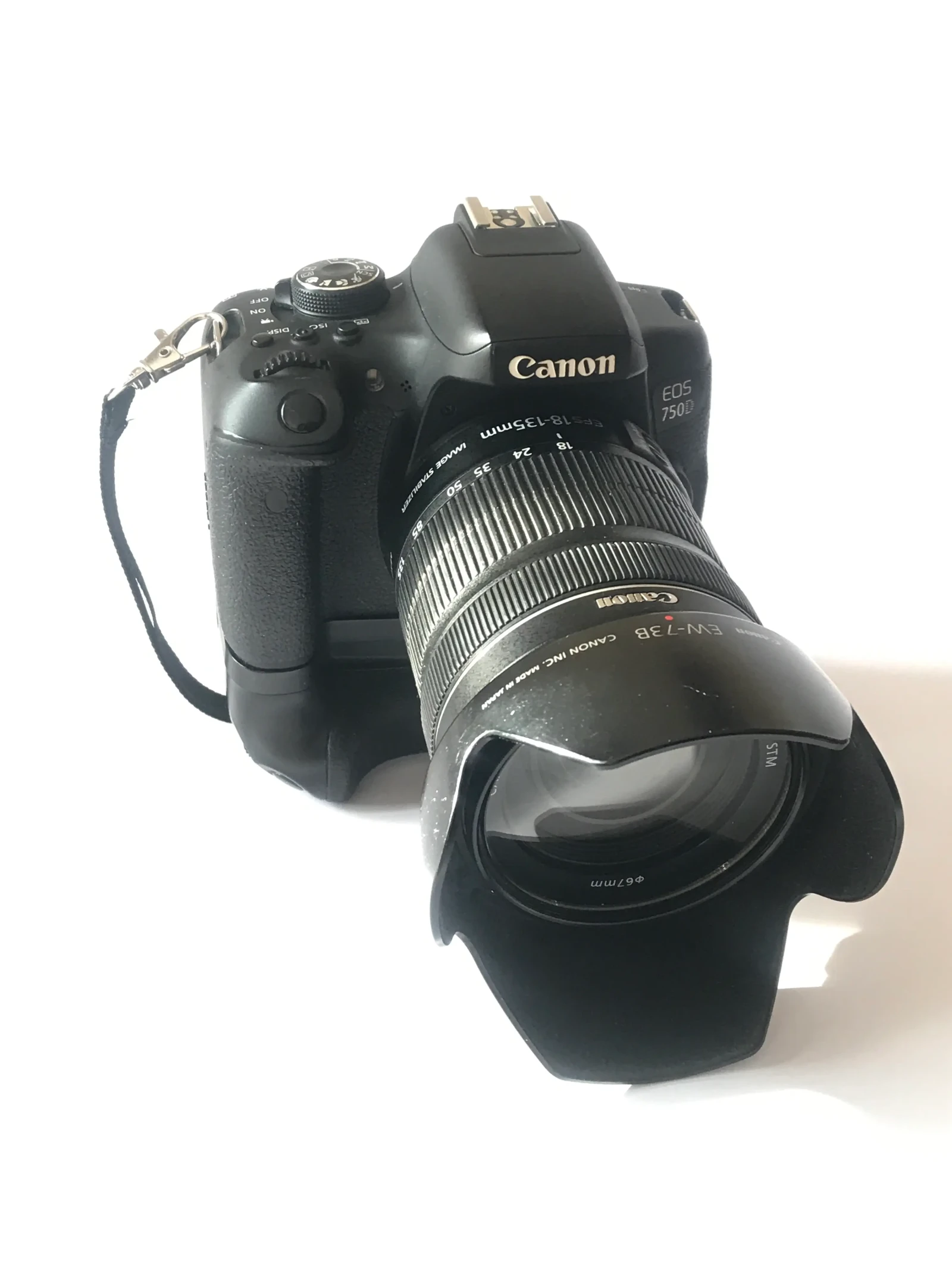 Canon EOS 750D - Photo 1 sur 2