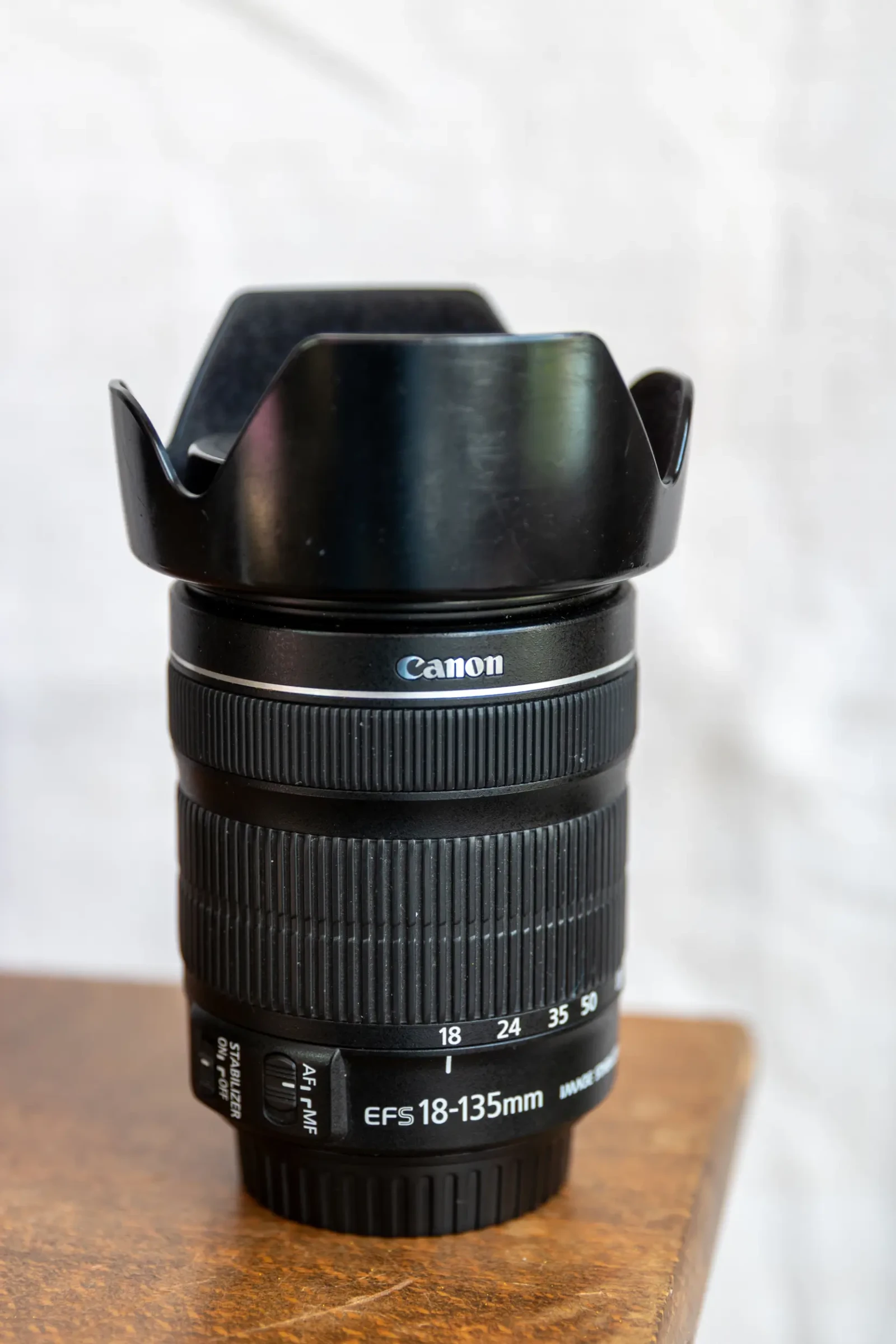 Canon EF-S 18-135 mm - Photo 1 sur 3