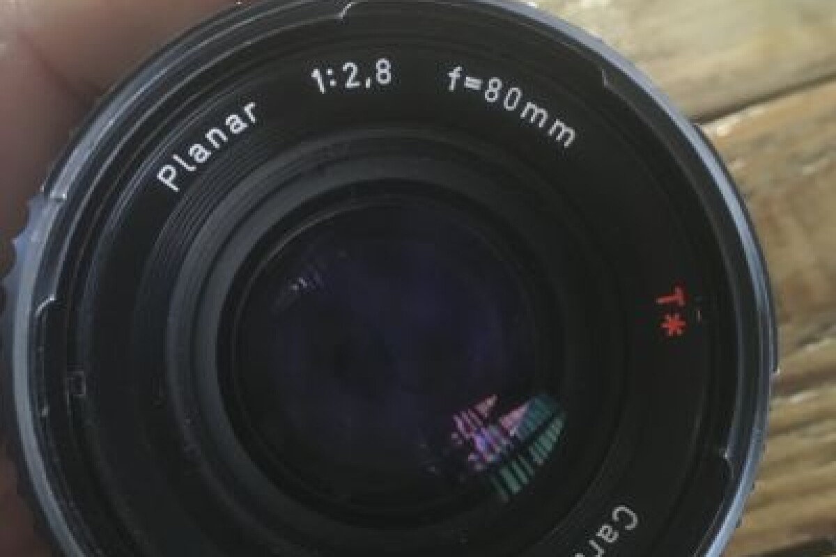 Location Objectif Hasselblad Planar 80mm F:2,8 - Lightyshare