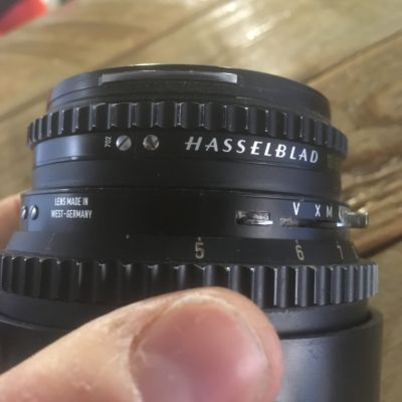 Objectif Hasselblad Planar 80mm F:2,8 - Photo 2 sur 2