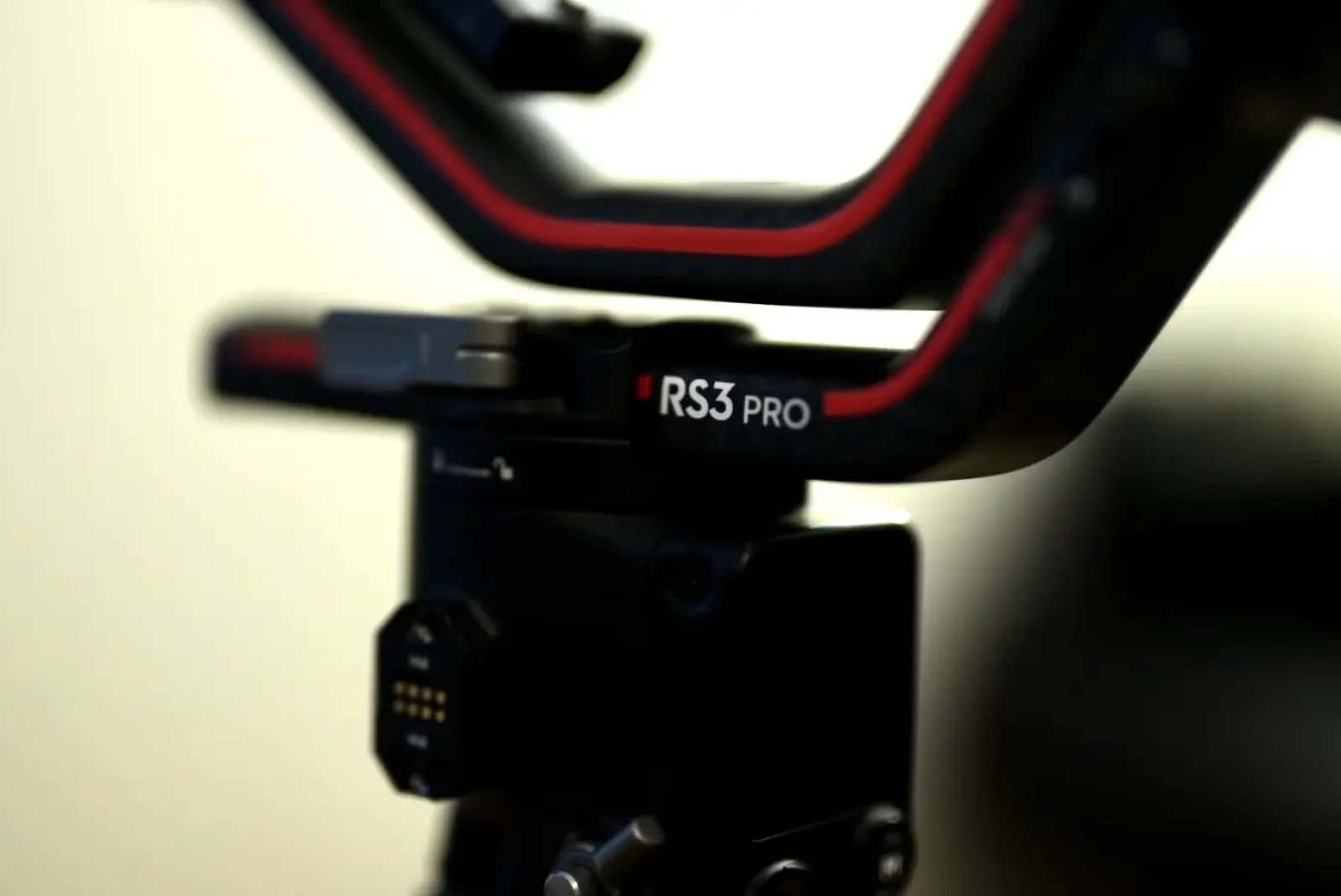 DJI RS3 Pro Combo - Photo 2 sur 4