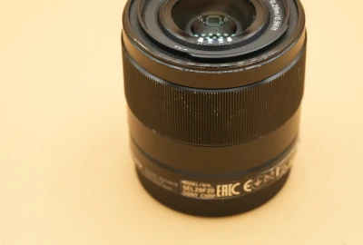 Location Sony 28mm f/2