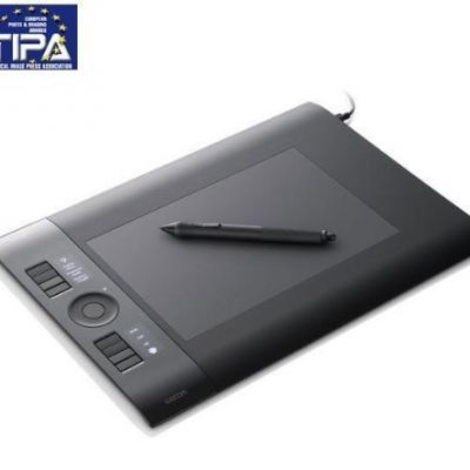 Location tablette graphique Intuos 4 M - Photo 1 sur 1