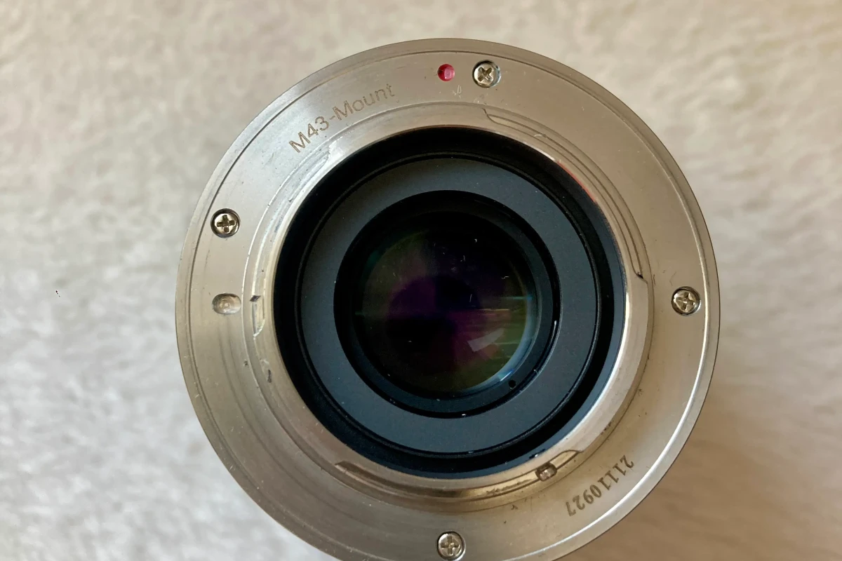 Location Meike M4/3 - MFT Cine T2.2 - Lightyshare