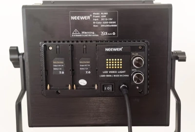 Location Neewer Panel Light Bi-color NL-660