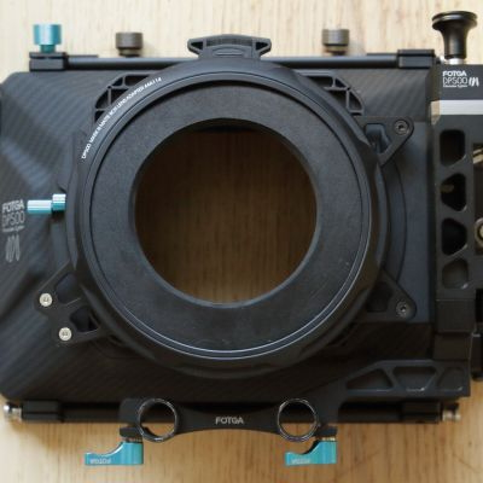 Mattebox Fotga Swing-away 4x4 - Photo 1 sur 3