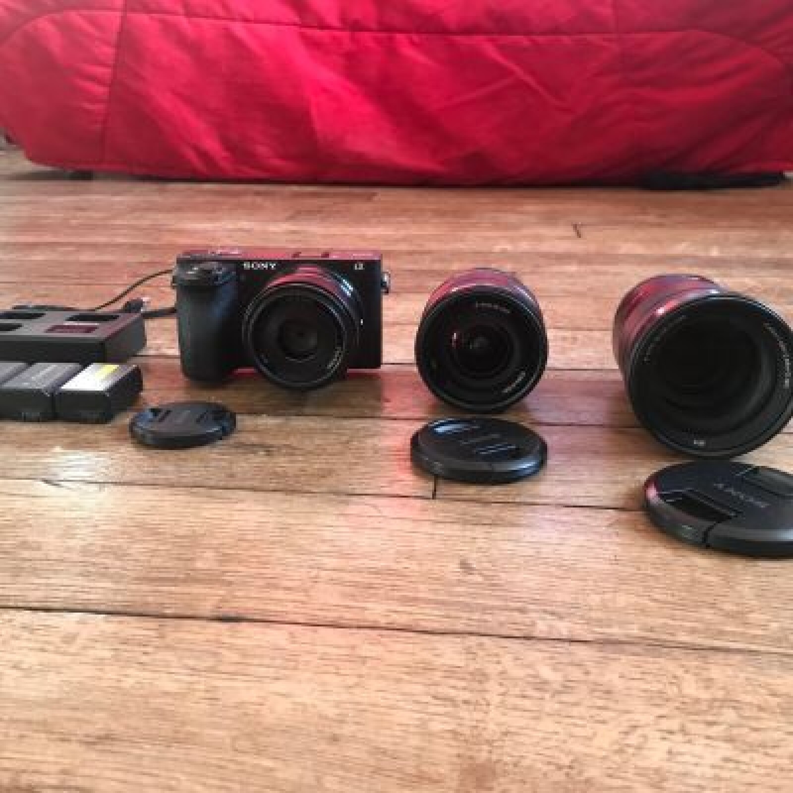 Pack Sony A6500 + 3 optiques - Photo 2 sur 2