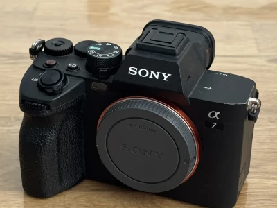 Location Sony Alpha 7 IV (A74)