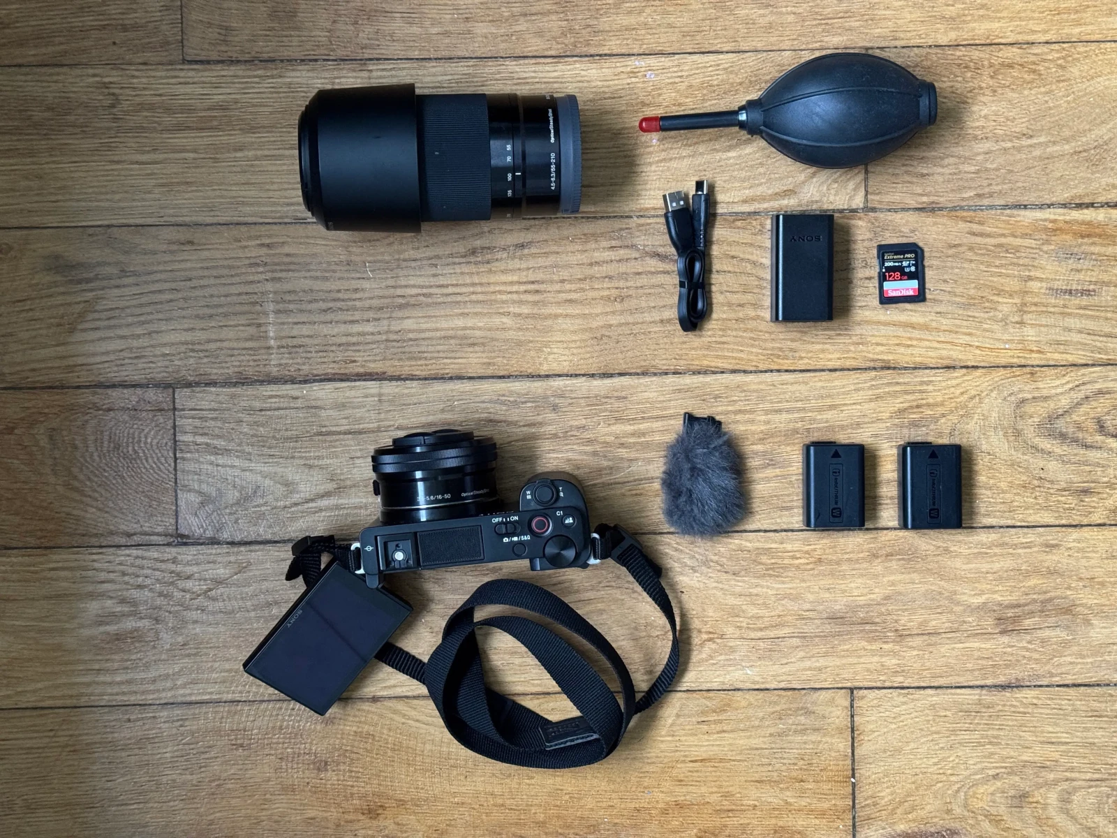 Sony ZV-E10 - Photo 1 sur 2