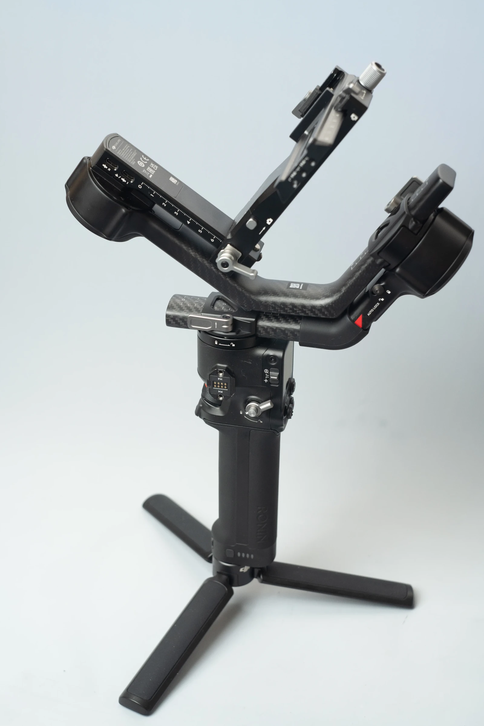 DJI Ronin RS4 Pro Combo - Photo 1 sur 5