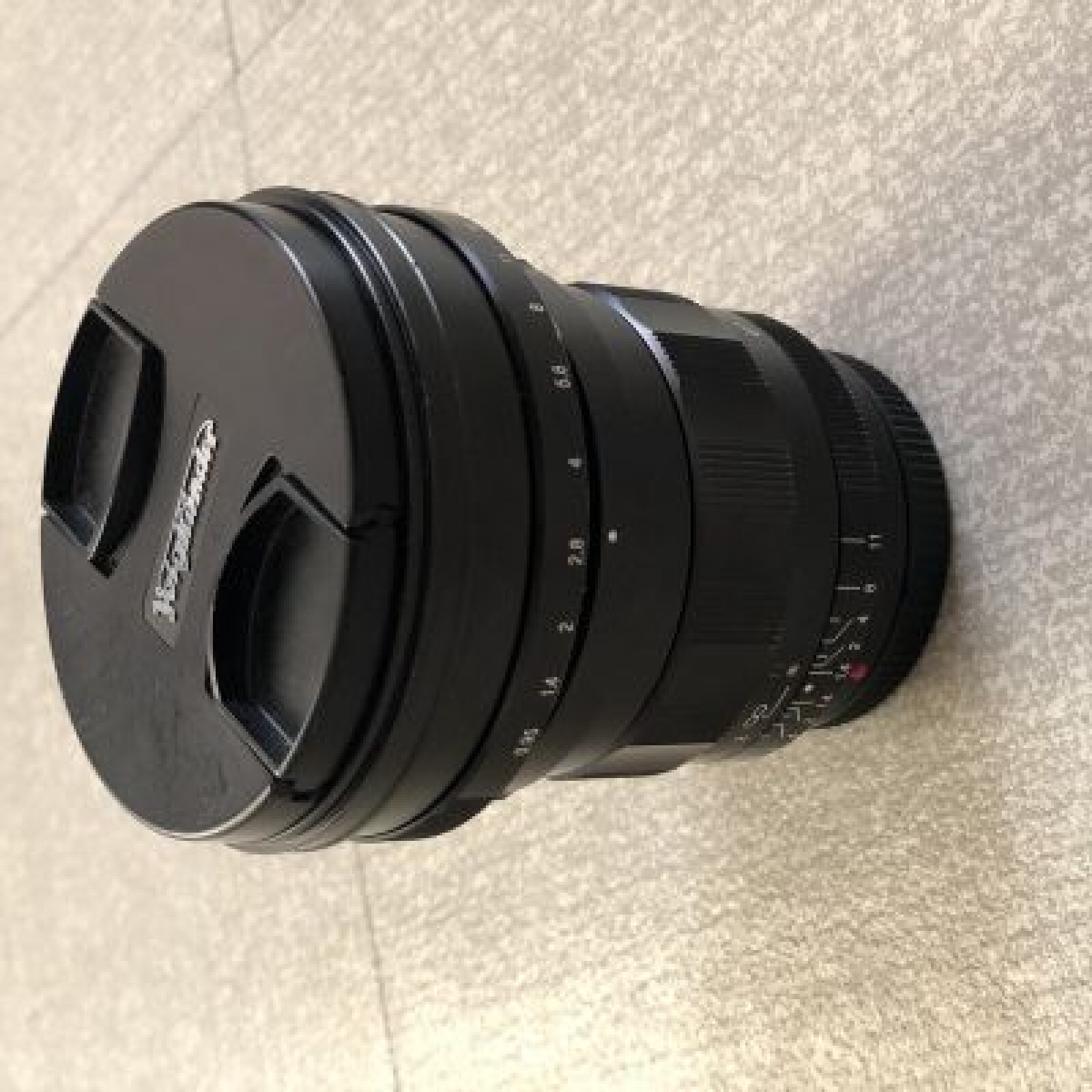 Nokton Voigtlander 10,5mm f/0.95 - Photo 1 sur 3
