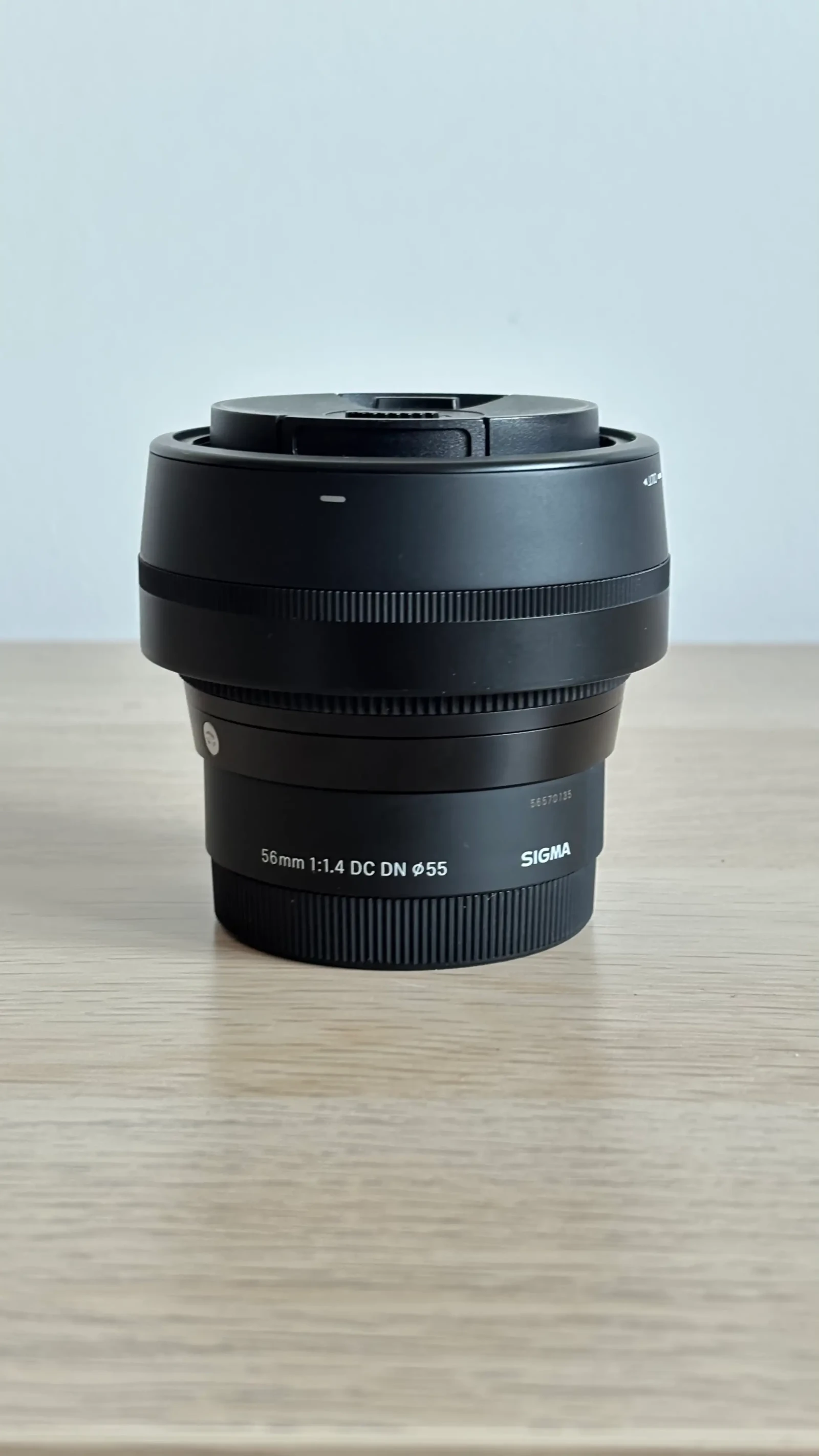 Pack Sony A6400 avec 2 objectifs fixes - Photo 3 sur 5