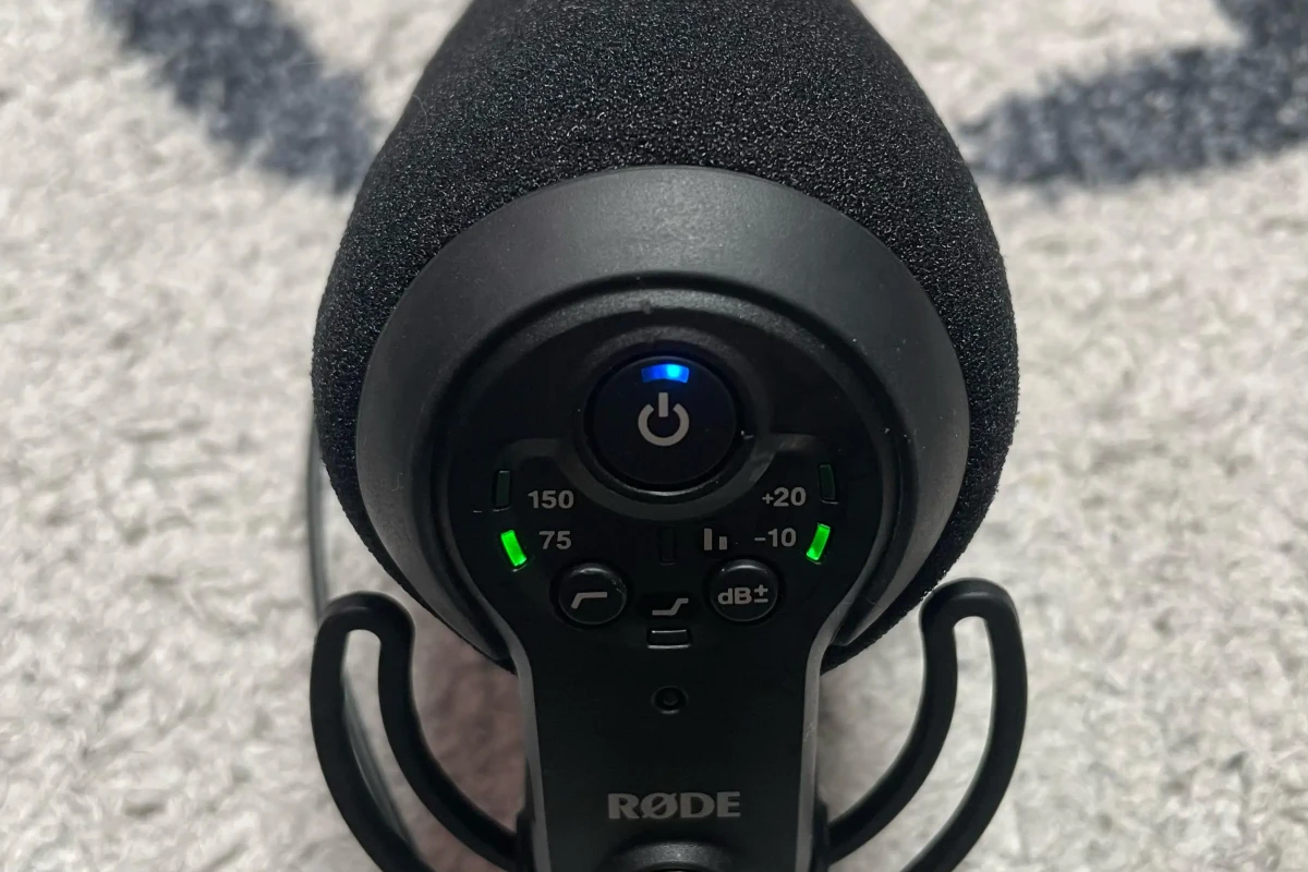 Location Rode VideoMic Pro+ - Lightyshare