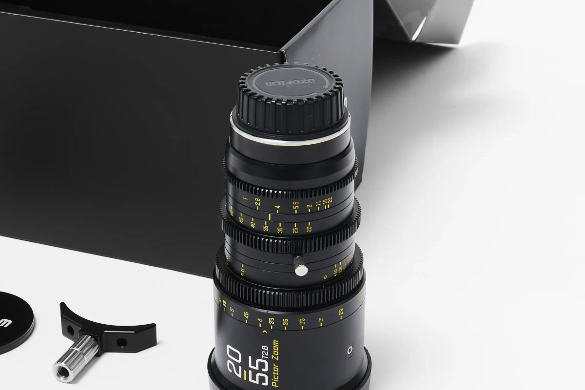 Location DZOFILM 20-55mm T2.8 Pictor Zoom PL/EF - Lightyshare