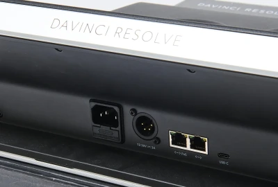 Location Blackmagic Design Resolve Mini Panel