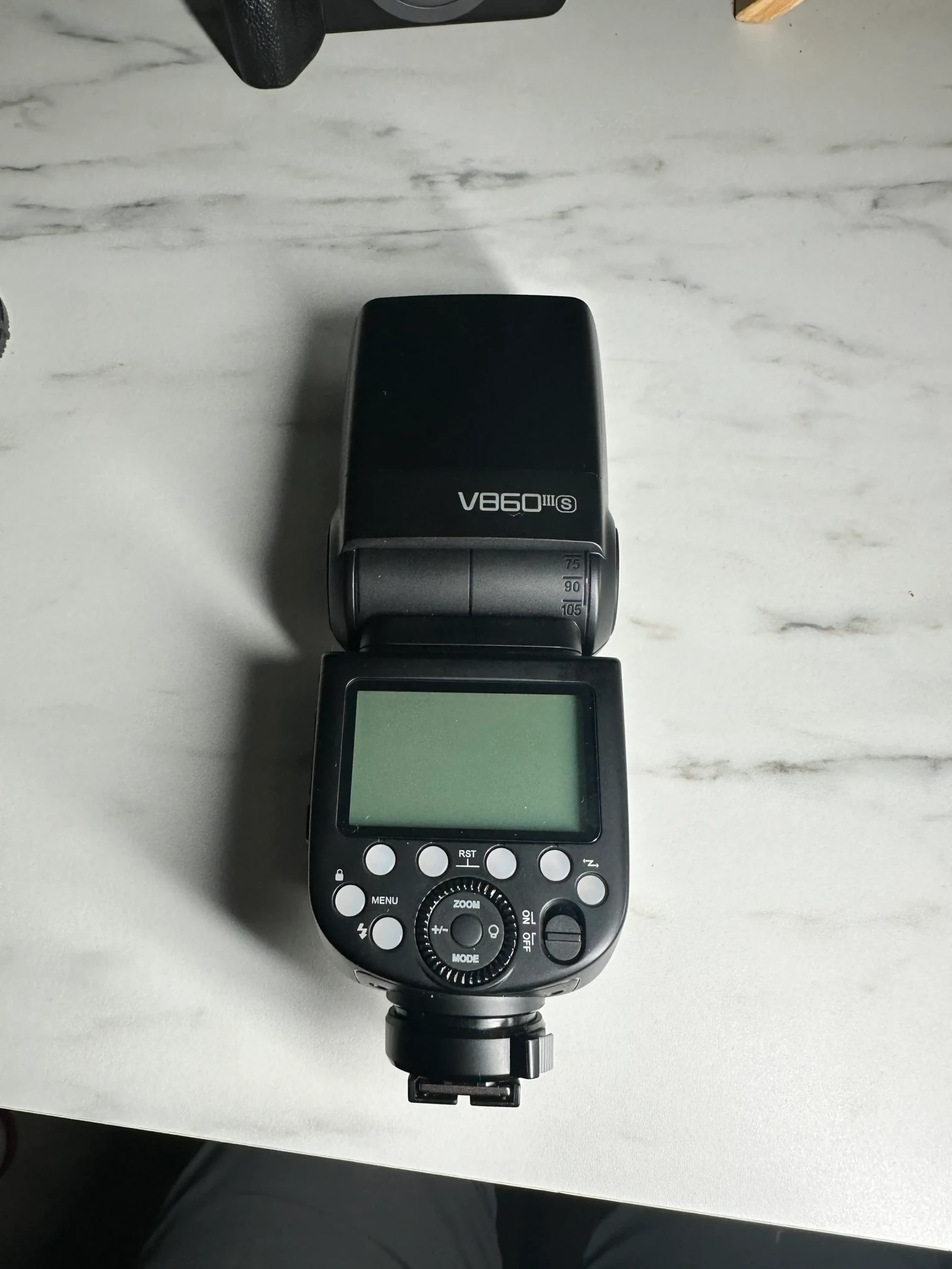 sony R V - Photo 4 sur 10