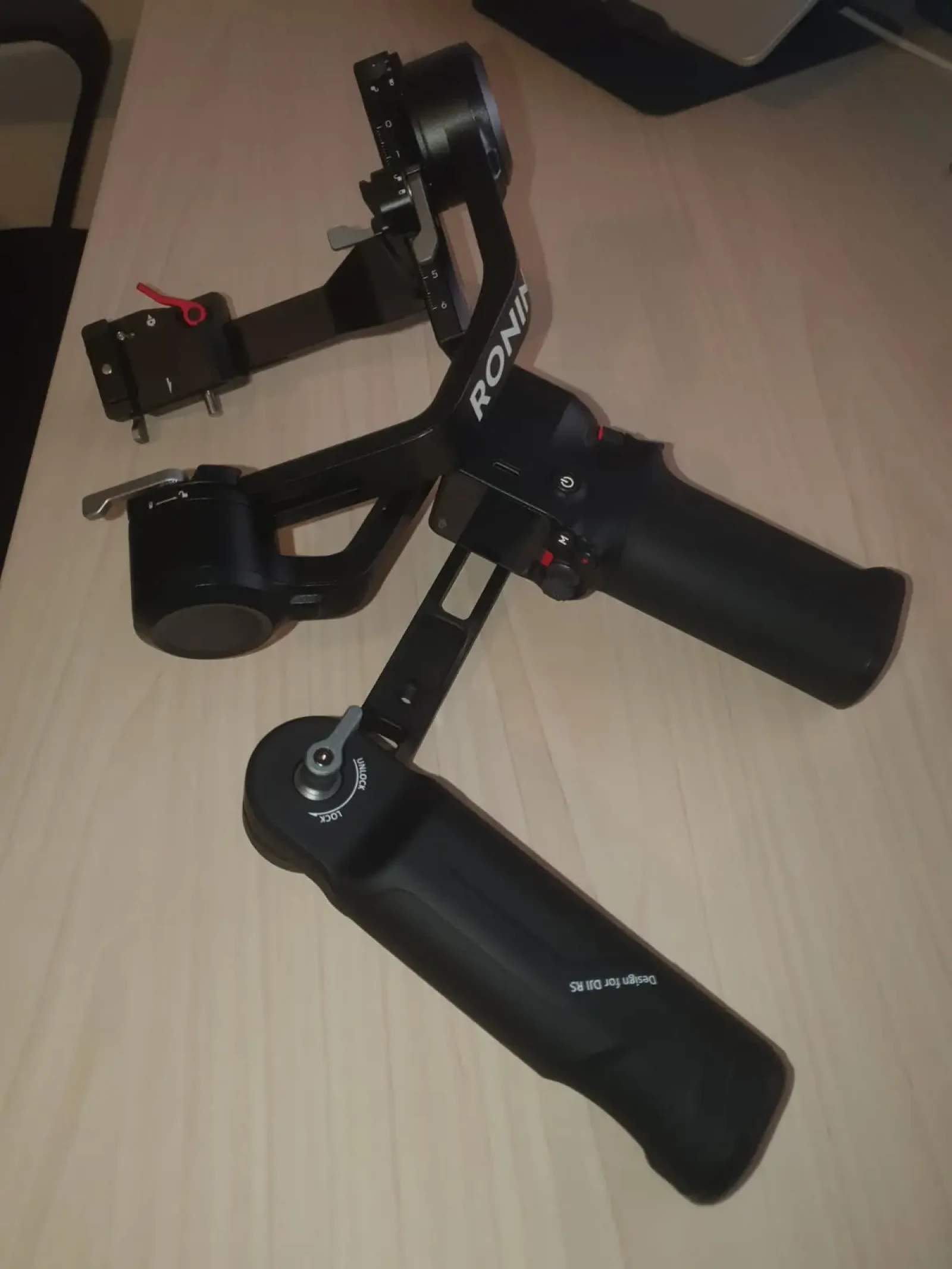 DJI RS3 mini - Photo 1 sur 4