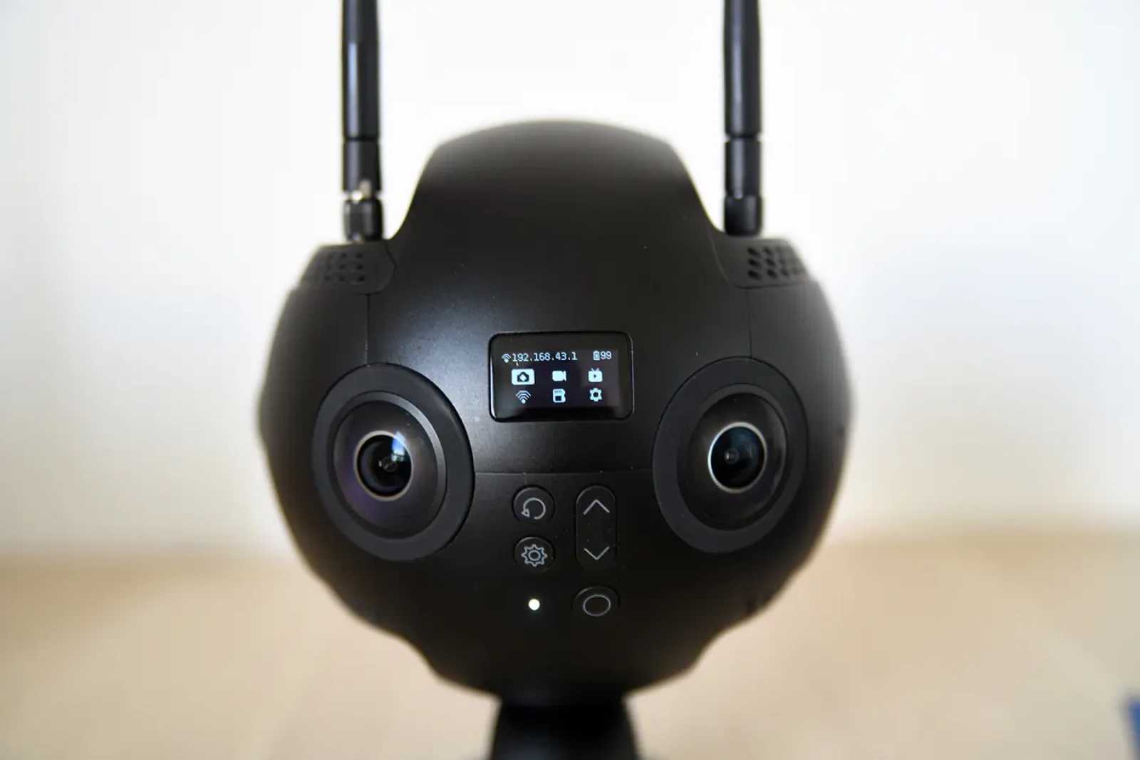 Insta360 Pro 2 - Photo 2 sur 3