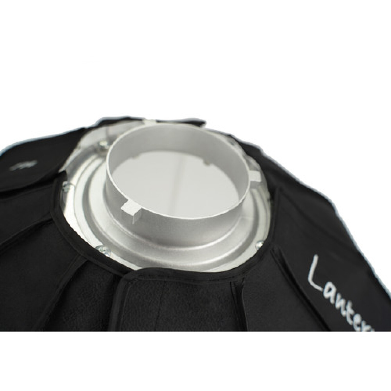 Aputure Lantern 90 softbox + Jupe - Photo 3 sur 5