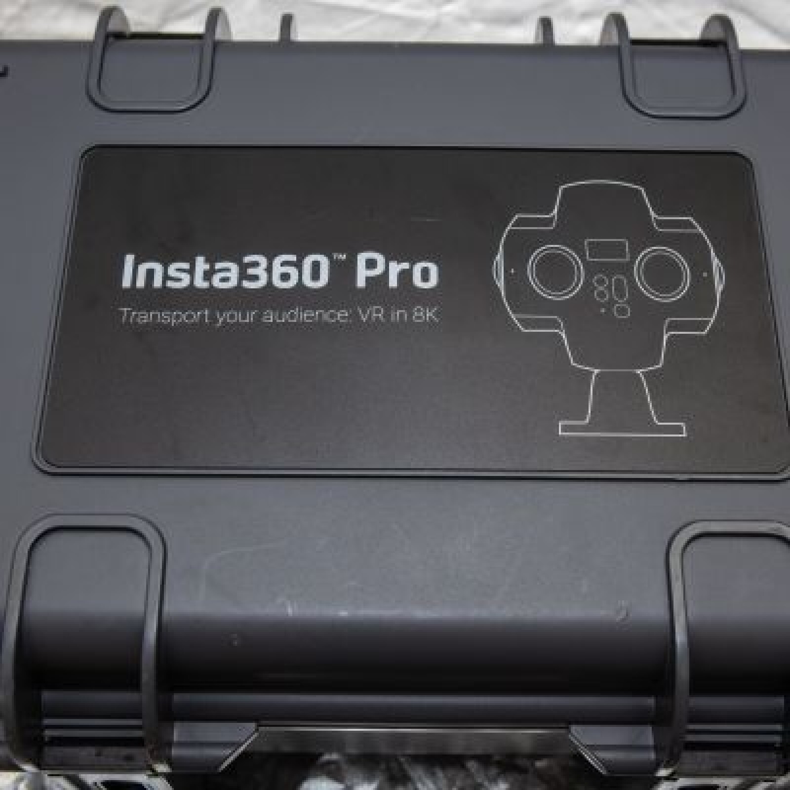 INSTA360 Pro Camera 360° 8K - - Photo 3 sur 3