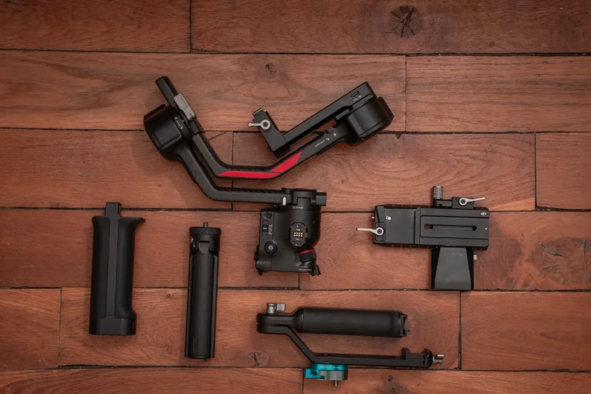 Rent DJI RS4 PRO - Lightyshare