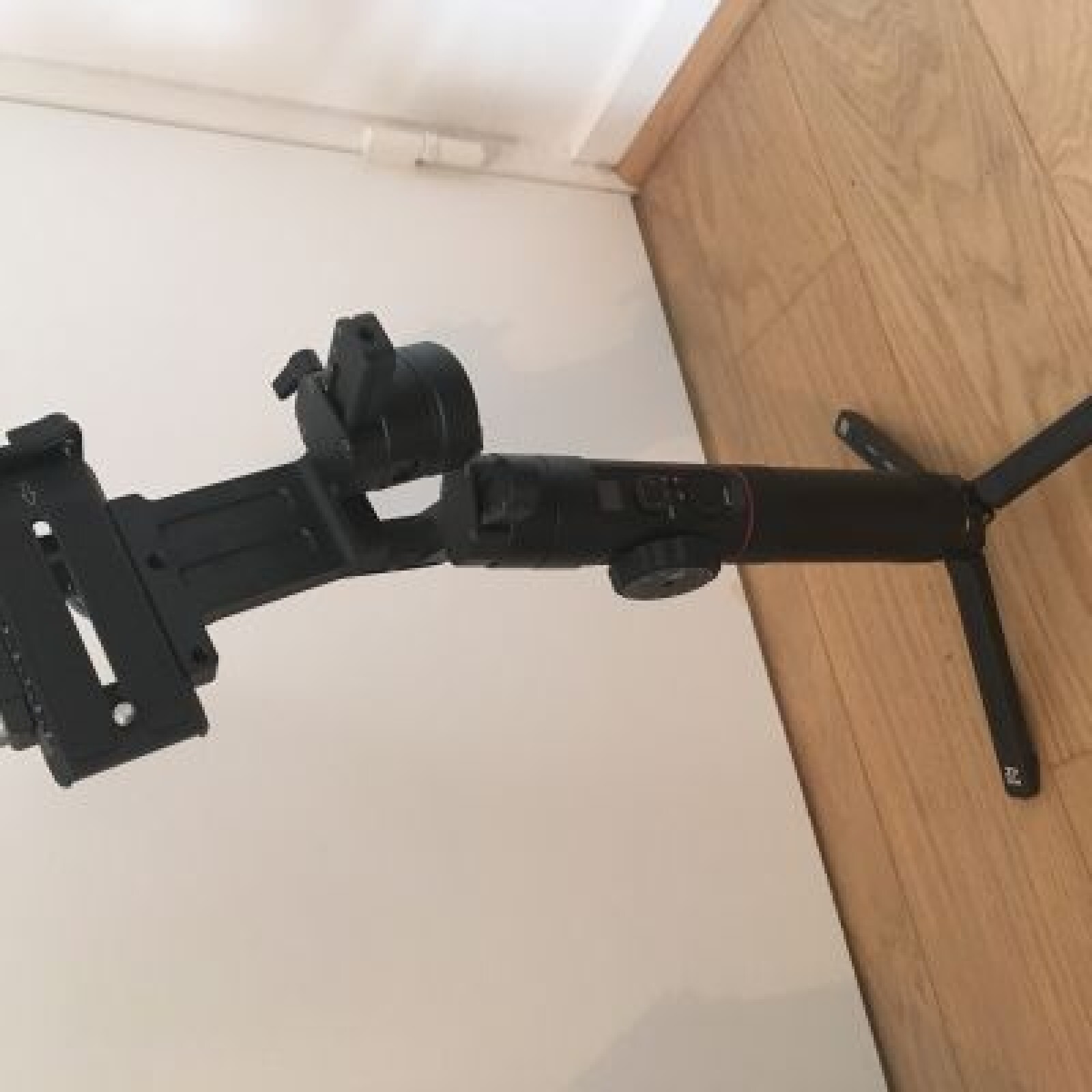 Stabilisateur Zhiyun Crane 2 - Photo 4 sur 4