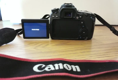Location Canon 80D