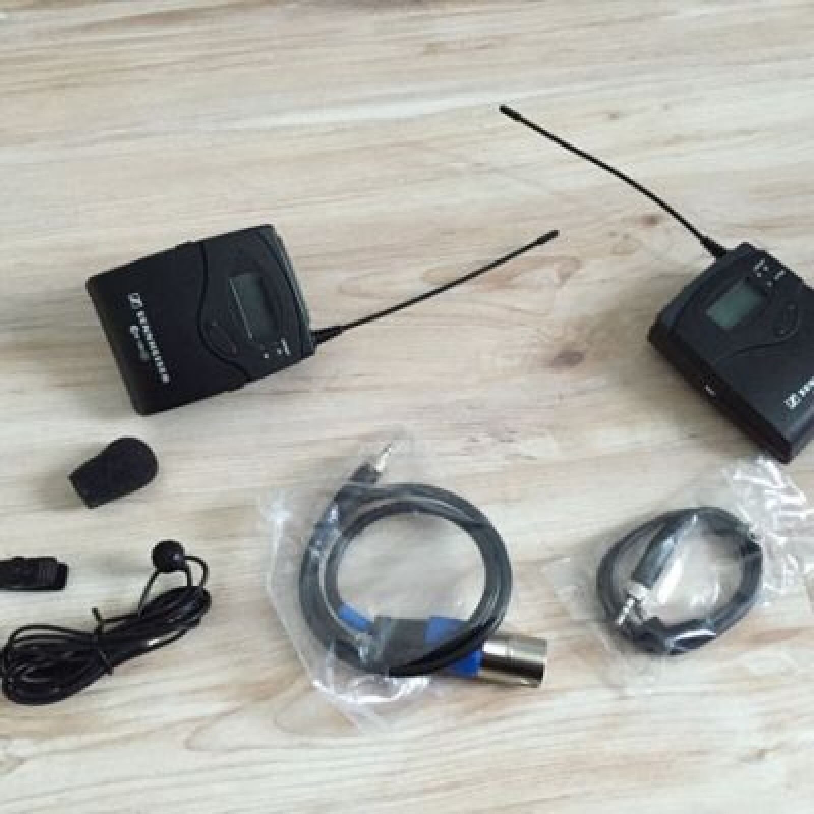 Kit micro HF SENNHEISER EW122-PG3 - Photo 1 sur 1