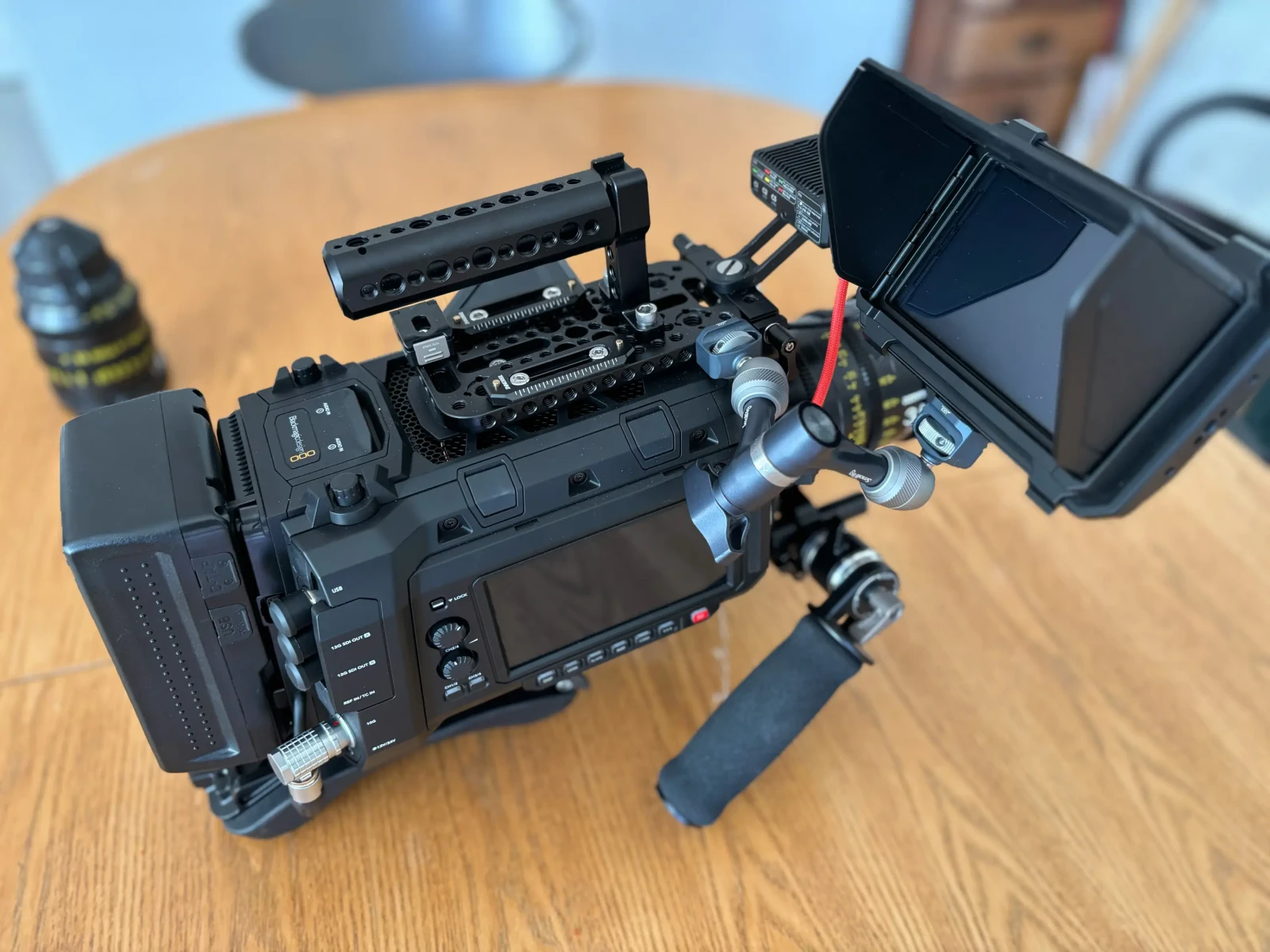 blackmagic cine 12 K LF - Photo 1 sur 3