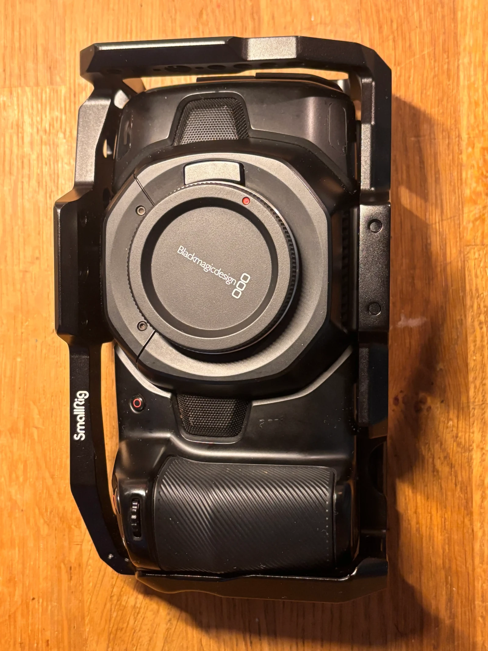 Blackmagic Design Pocket Cinema Camera 4K - Photo 3 sur 6