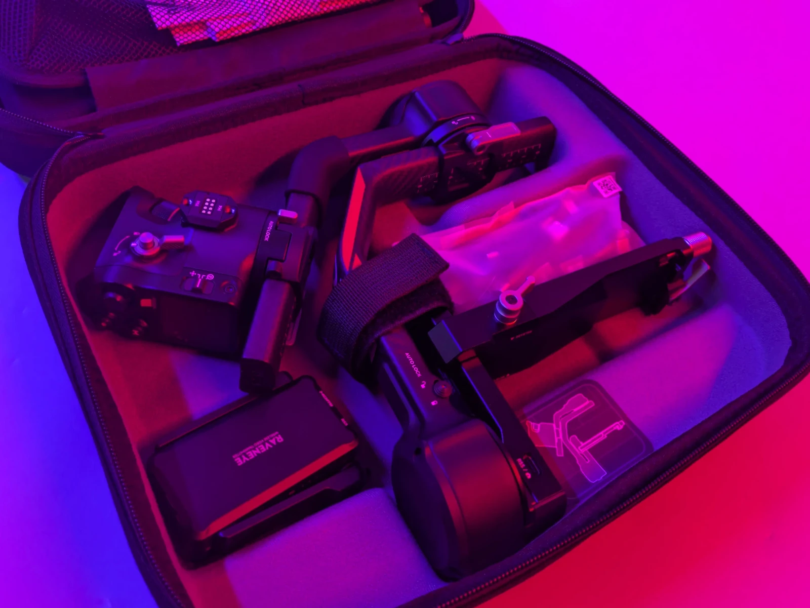 DJI RS4 Pro Combo - Stabilisateur - Photo 5 sur 5