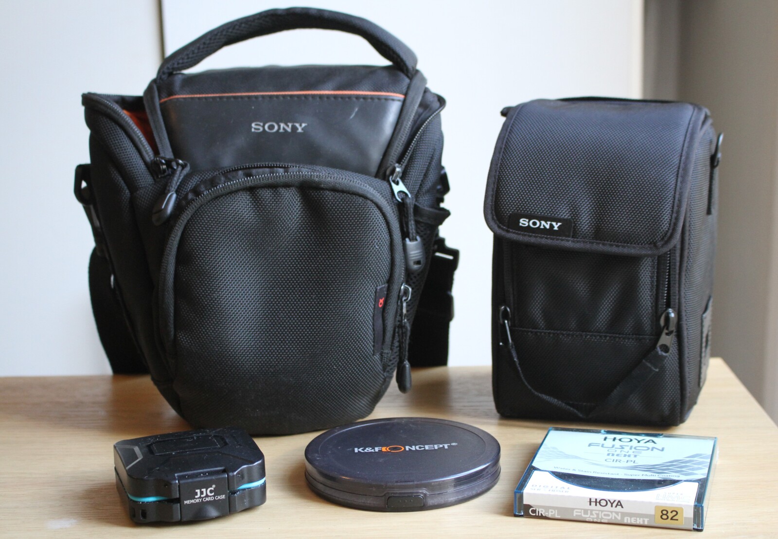 Pack Alpha 7S II, G Master II 24-70mm, 8 Batteries - Photo 3 sur 4