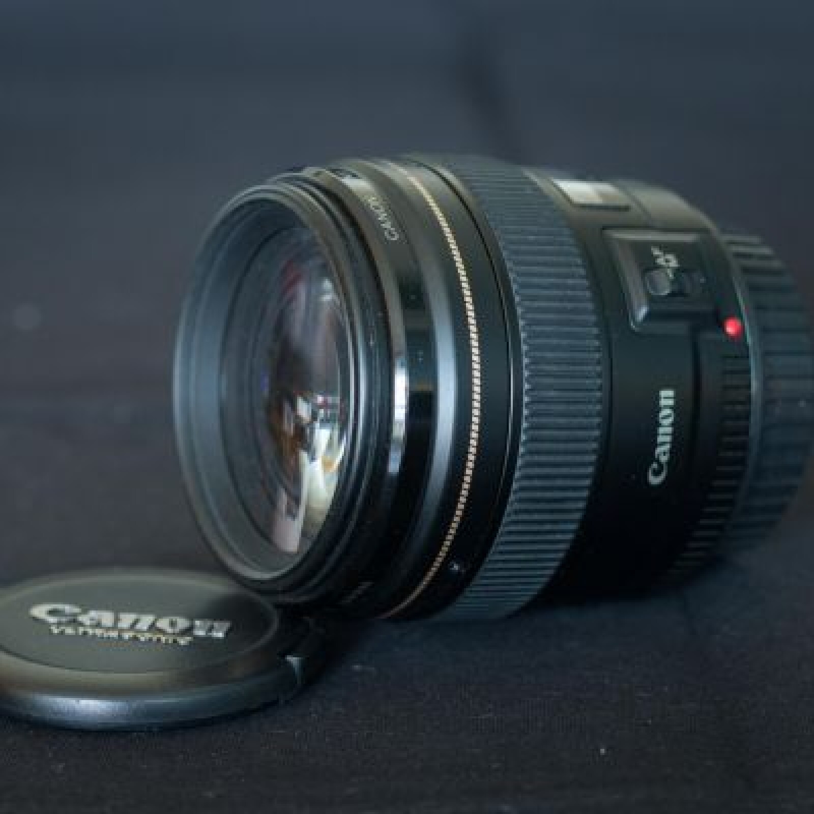 Canon EF 85 1.8 USM - Photo 2 sur 2