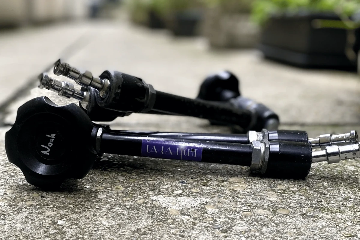 Location Manfrotto Bras Magique MA244N - Lightyshare